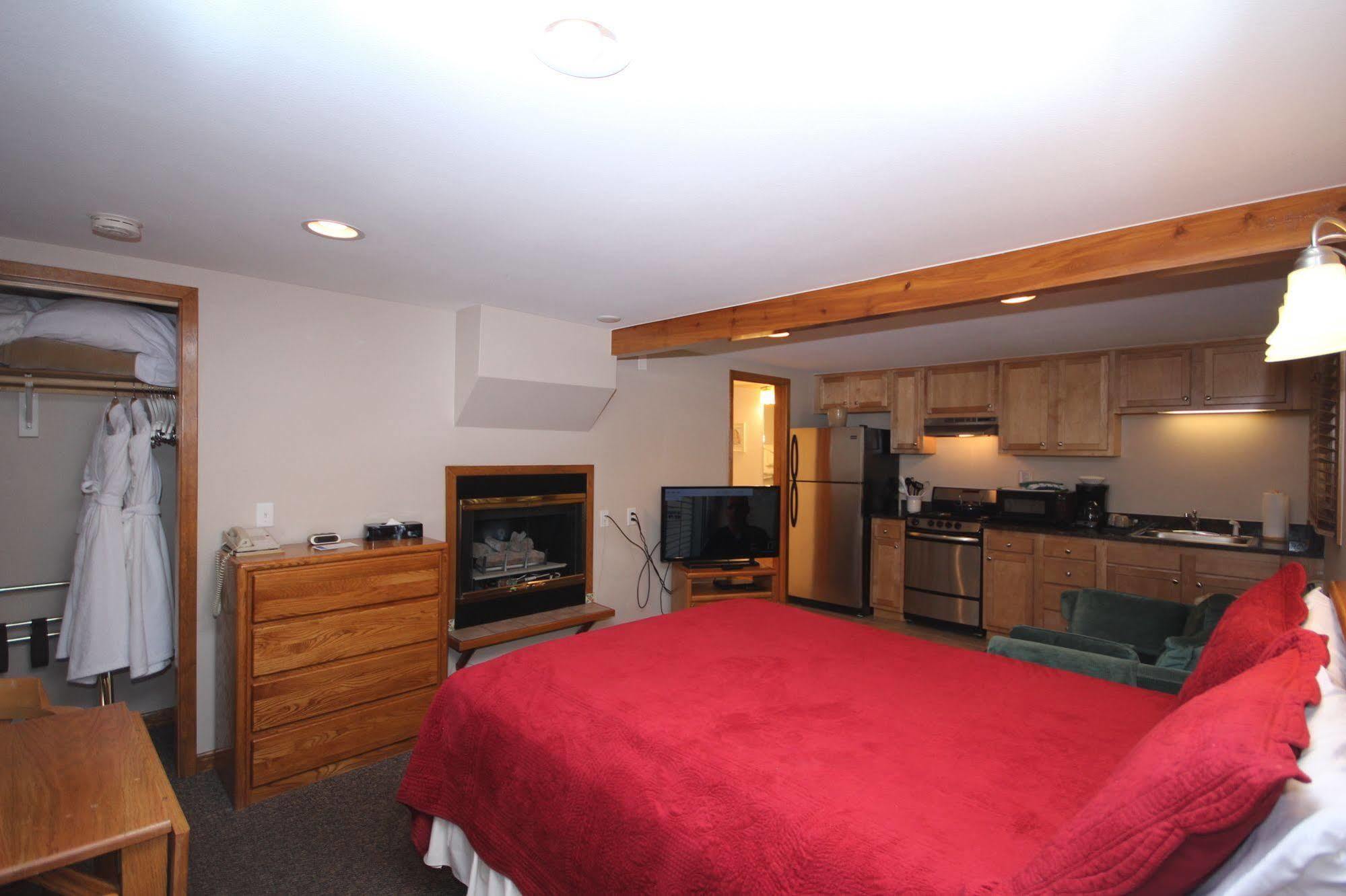 Streamside On Fall River Estes Park Exterior foto